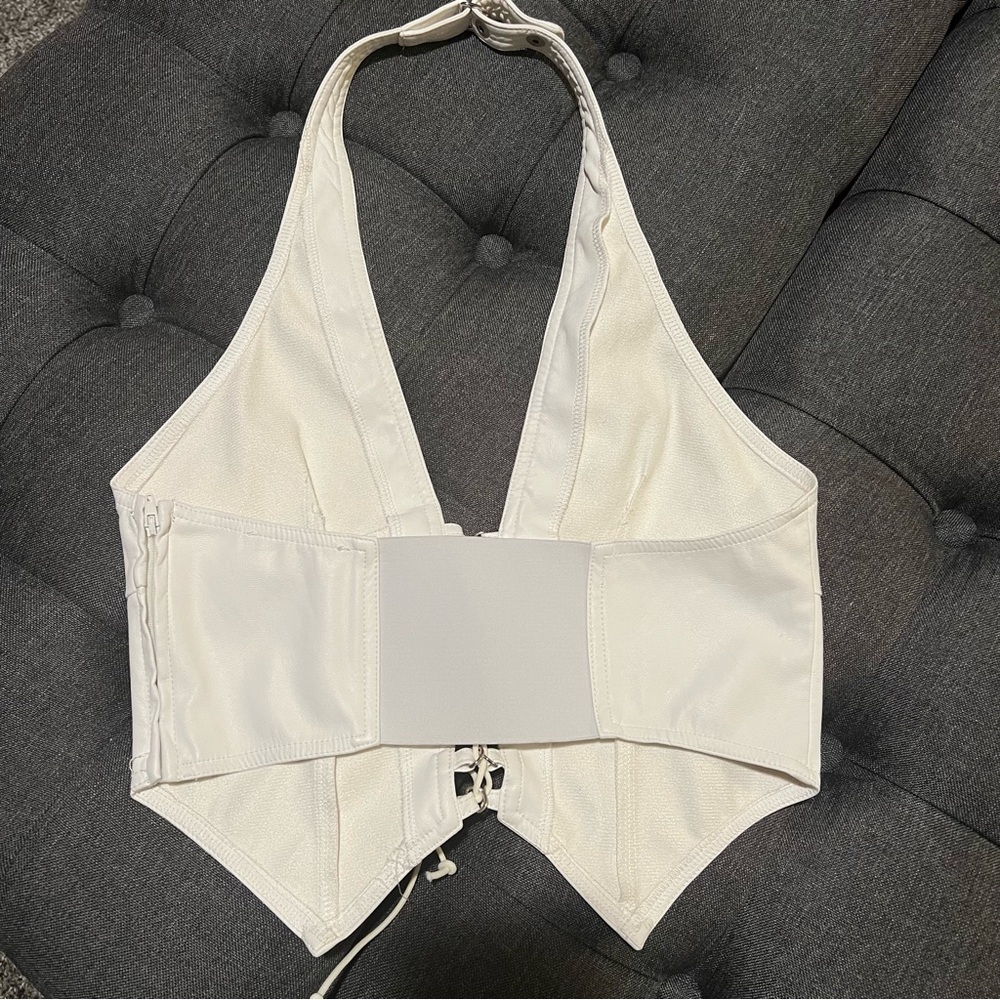 I.AM.GIA Vixra white faux leather corset top backless halter top size M - Picture 5 of 13